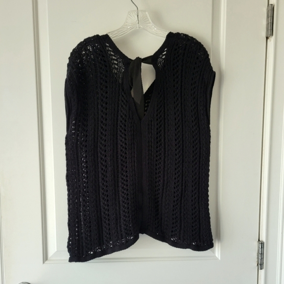 Black Crotchet Top Medium - Picture 3 of 5